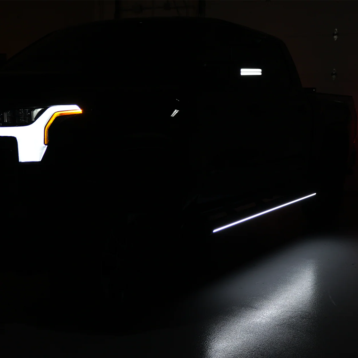 Lumastep M1 Light Up Running Boards | 2022-2026 Toyota Tundra - J. C. Star Autoworks, Inc.