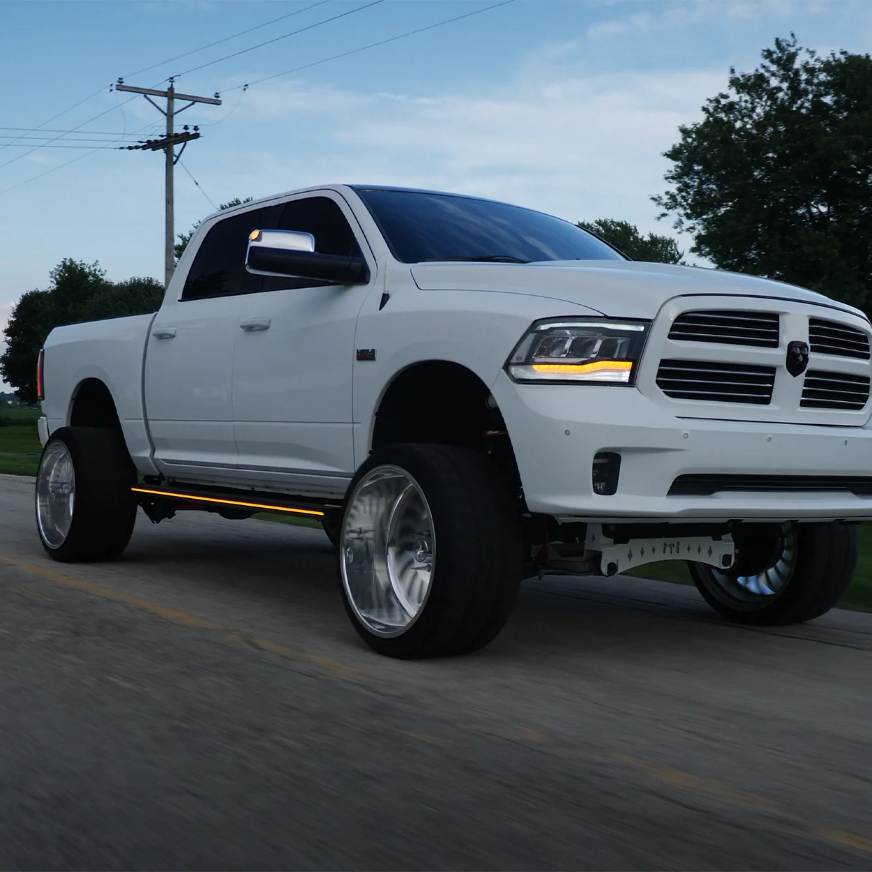 Lumastep M1 Light Up Running Boards | 2009-2018 Dodge Ram 1500 - J. C. Star Autoworks, Inc.