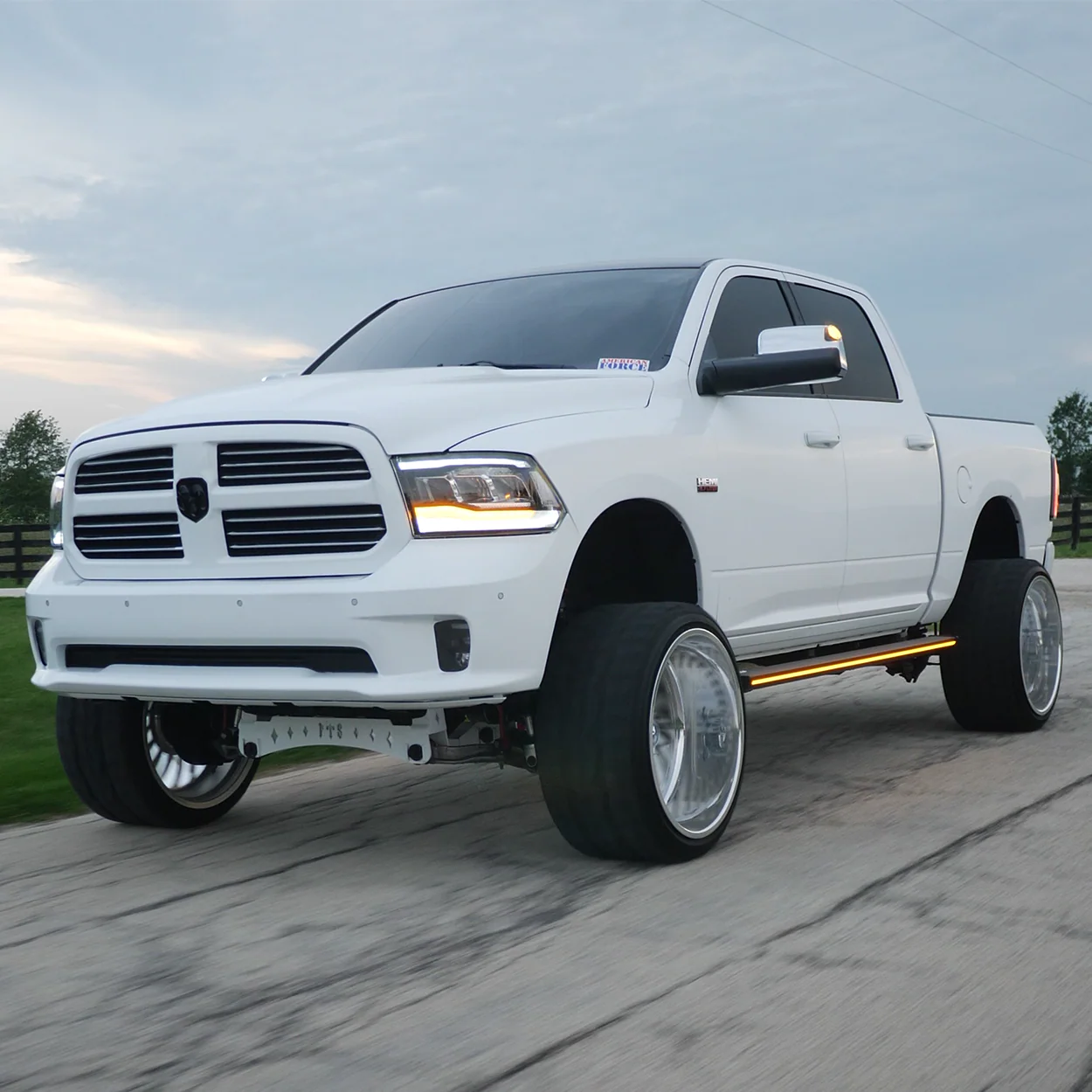 Lumastep M1 Light Up Running Boards | 2009-2018 Dodge Ram 1500 - J. C. Star Autoworks, Inc.