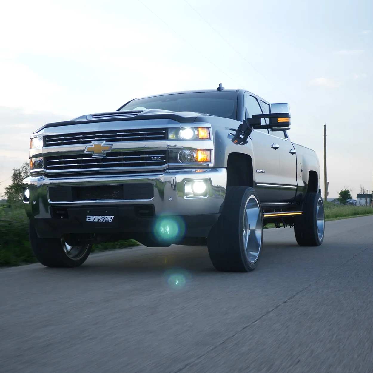 Lumastep M1 Light Up Running Boards | 2014-2019 Chevy Silverado & GMC Sierra - J. C. Star Autoworks, Inc.