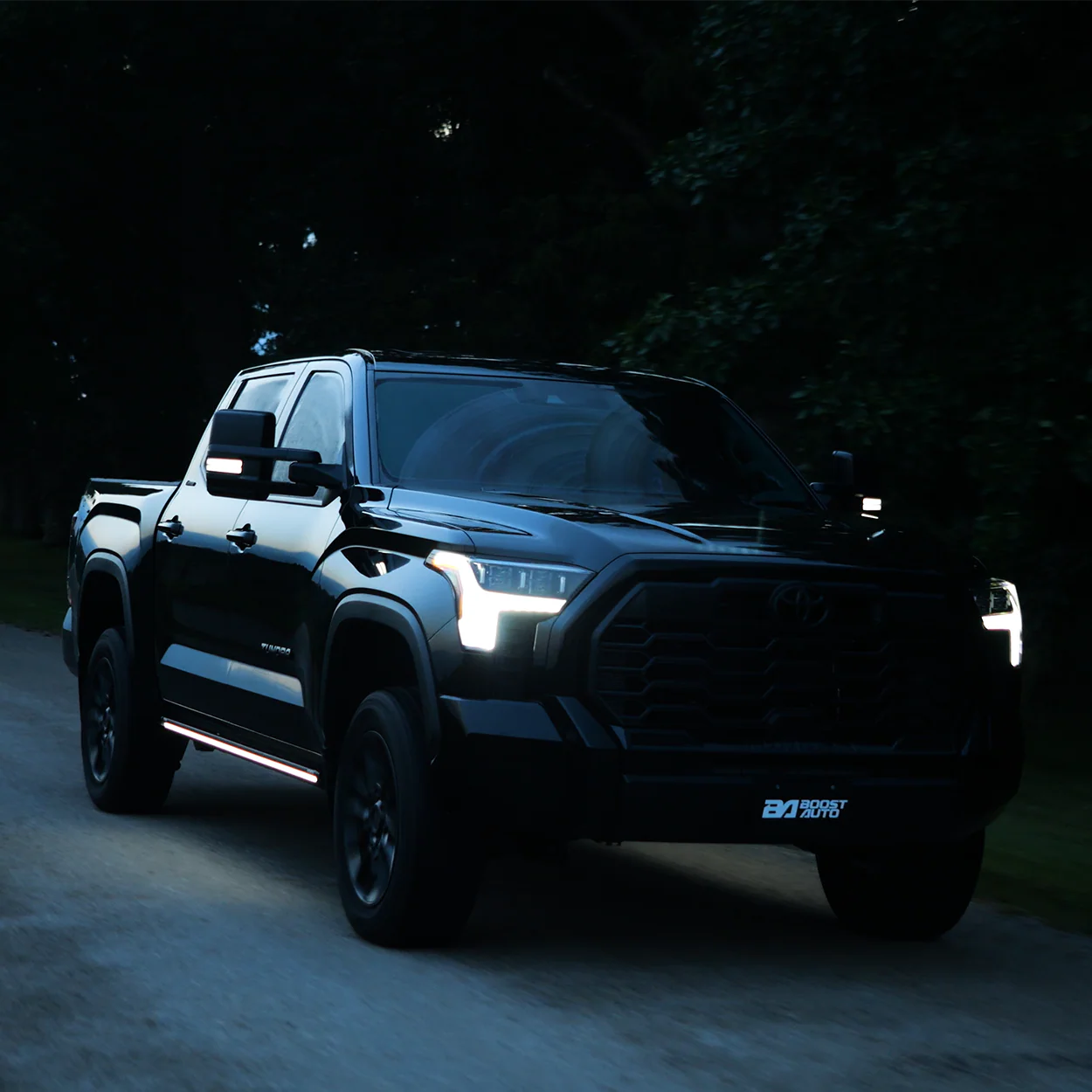 Lumastep M2 Powered Light Up Running Boards | 2022-2026 Toyota Tundra - J. C. Star Autoworks, Inc.